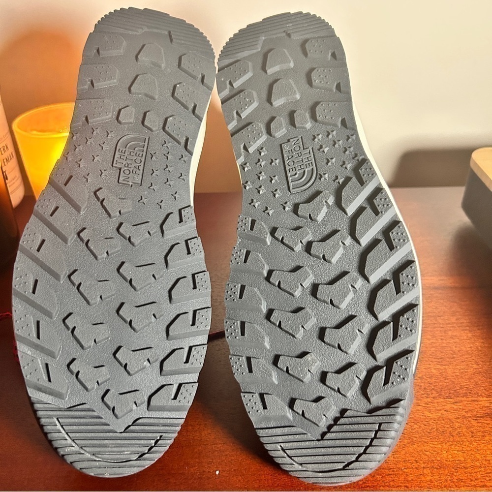 The North Face | Back to Berkley Mid Waterproof Boot (8.5) - Picture 3 of 6